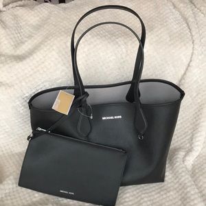 MICHAEL Michael Kors Saige Medium Reversible Tote